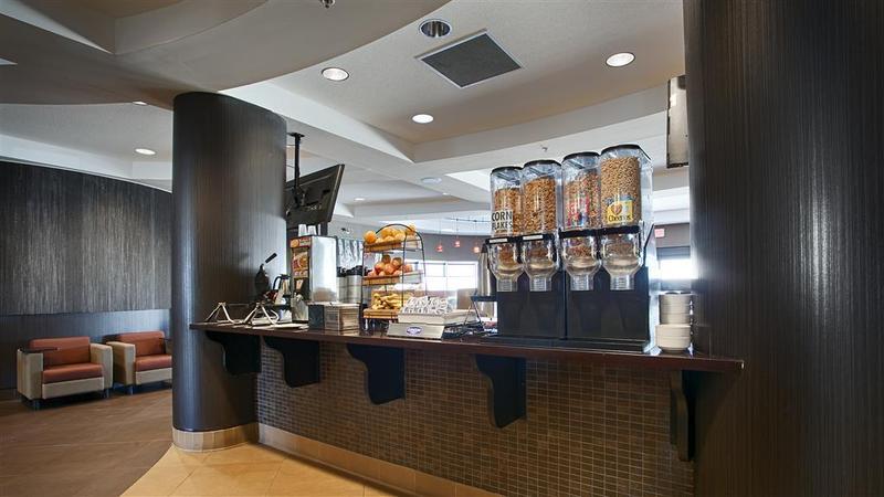 Best Western Premier Freeport Inn Calgary Airport Zewnętrze zdjęcie